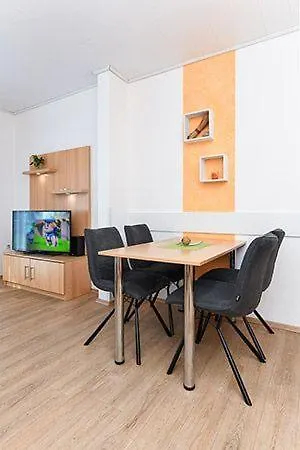 Haus Nordseesterne Апартаменты *